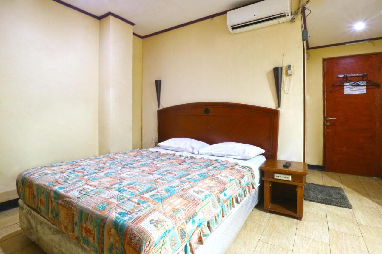 King Stone Hotel Mencil Екстер'єр фото