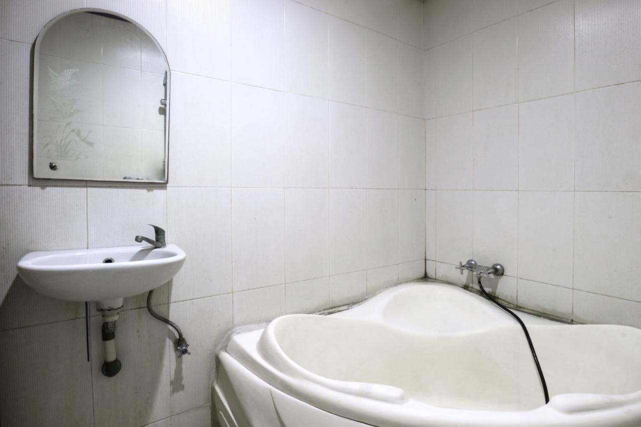 King Stone Hotel Mencil Екстер'єр фото